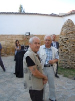 Kadir Kaba, the curator and brother Hüseyin, I want him to turn around....